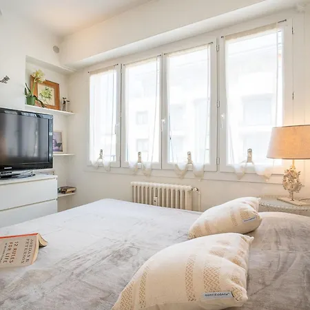 Apartment Le Cheverny By Interhome Cannes
